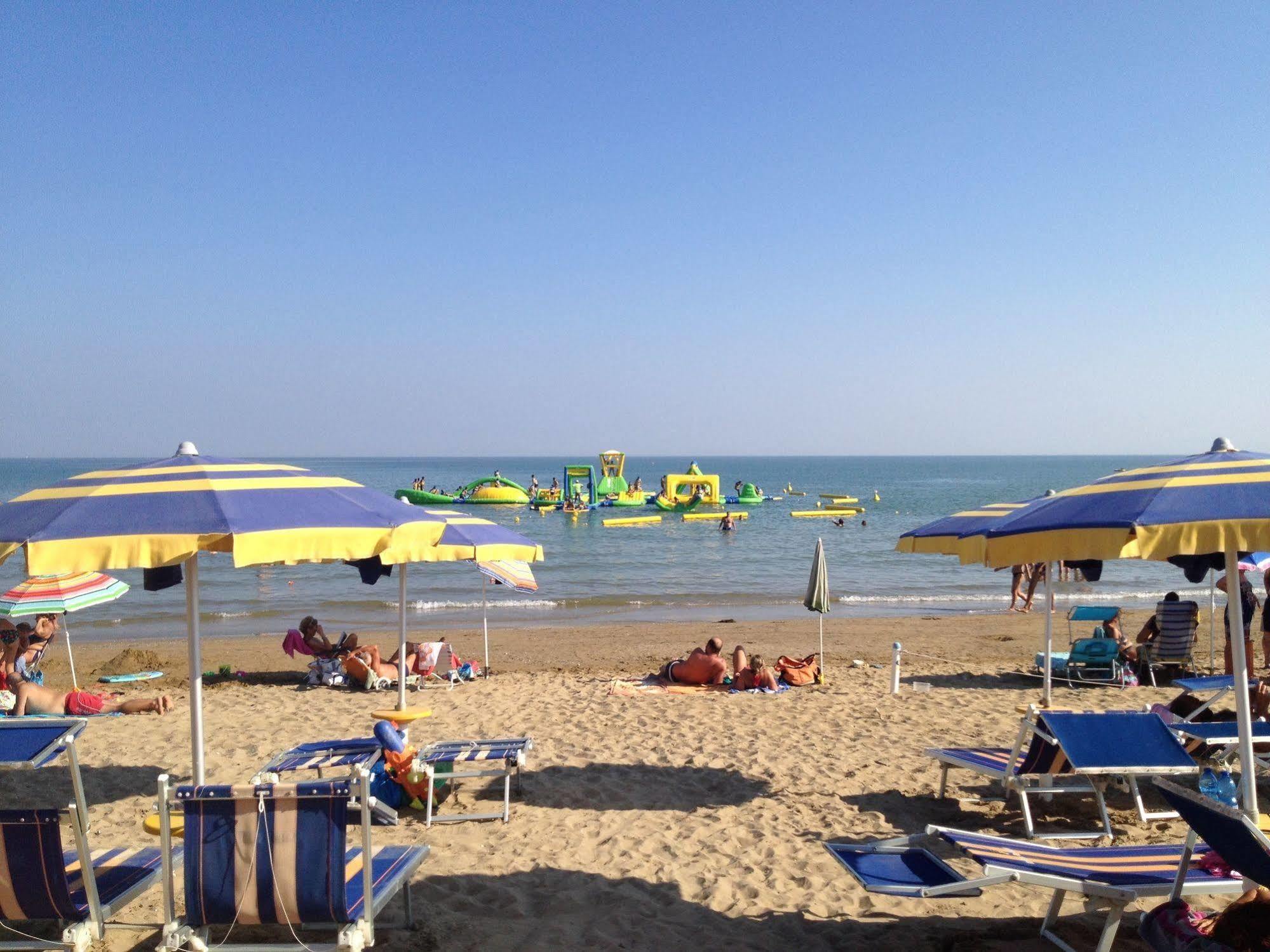 Camping Village Malibu Beach Lido di Jesolo Exteriör bild