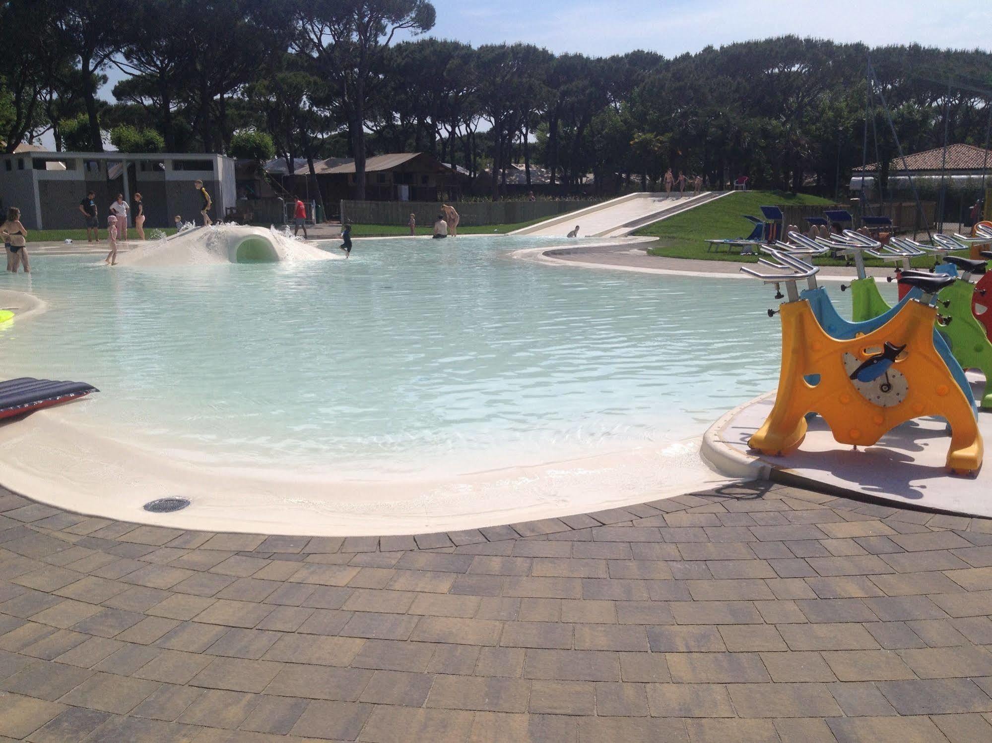 Camping Village Malibu Beach Lido di Jesolo Exteriör bild