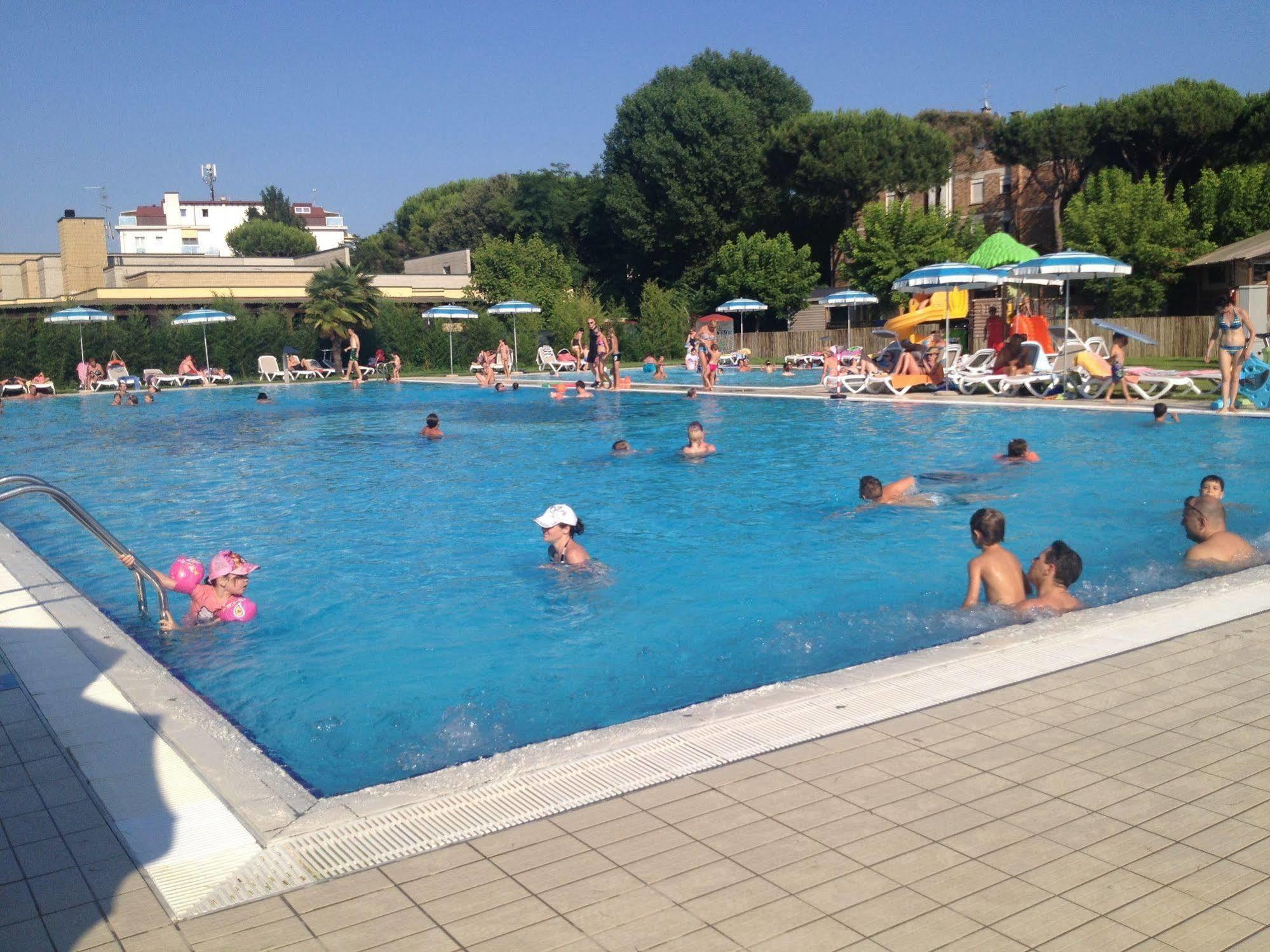 Camping Village Malibu Beach Lido di Jesolo Exteriör bild