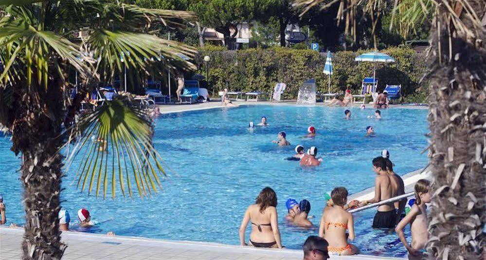 Camping Village Malibu Beach Lido di Jesolo Exteriör bild